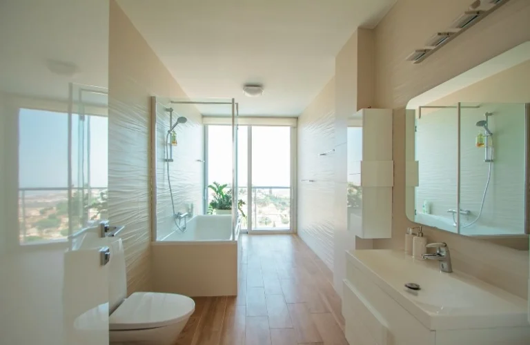 5 Bedroom House for Sale in Agios Tychonas, Limassol District