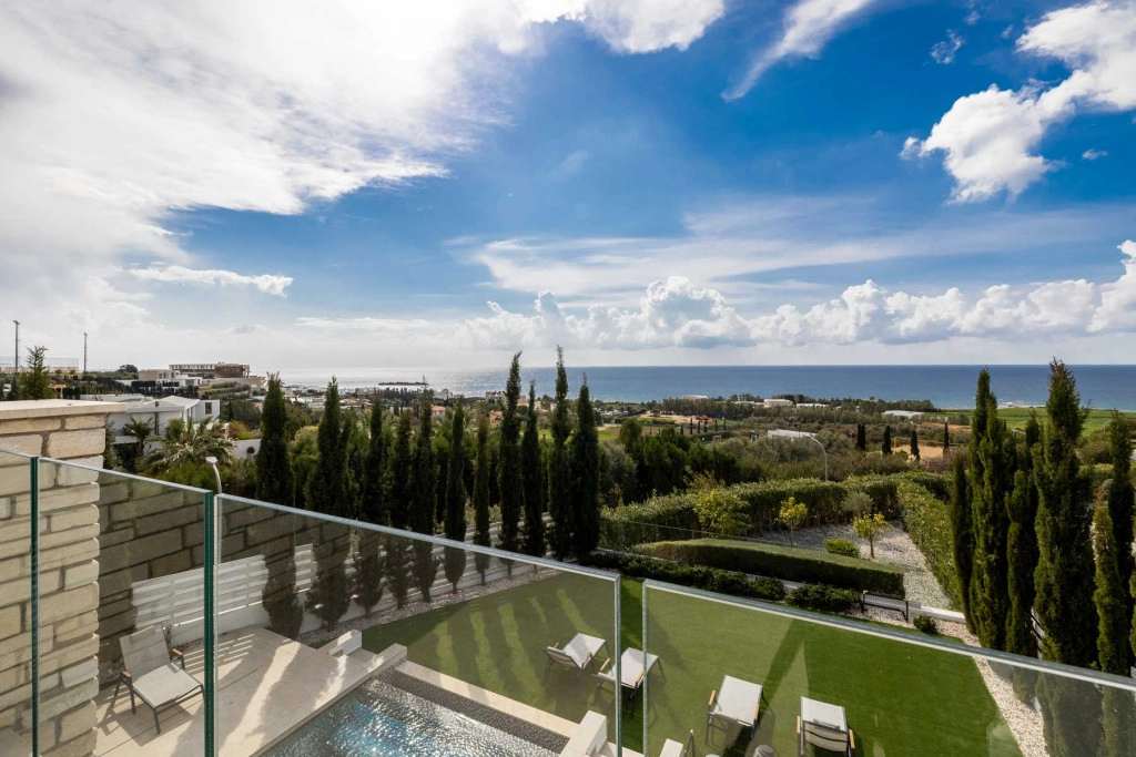 5 Bedroom House for Sale in Pegeia, Paphos District