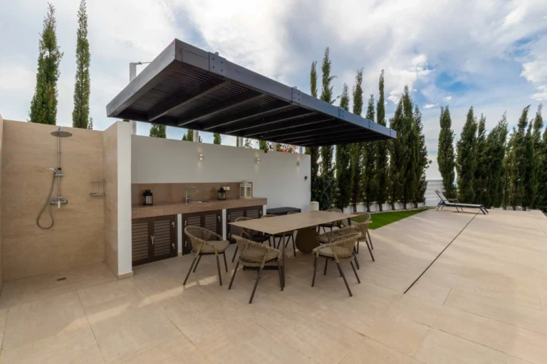 5 Bedroom House for Sale in Pegeia, Paphos District
