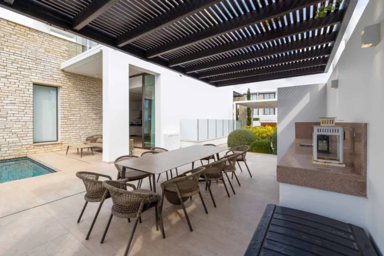 5 Bedroom House for Sale in Pegeia, Paphos District