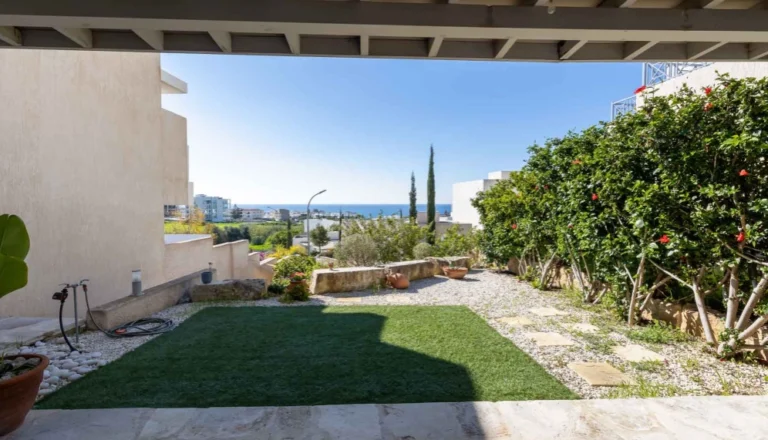 3 Bedroom House for Sale in Chlorakas, Paphos District