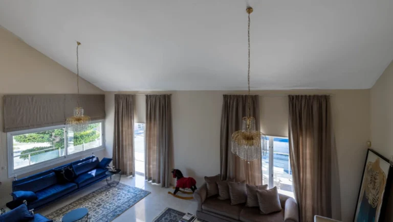 6+ Bedroom House for Sale in Limassol – Kapsalos