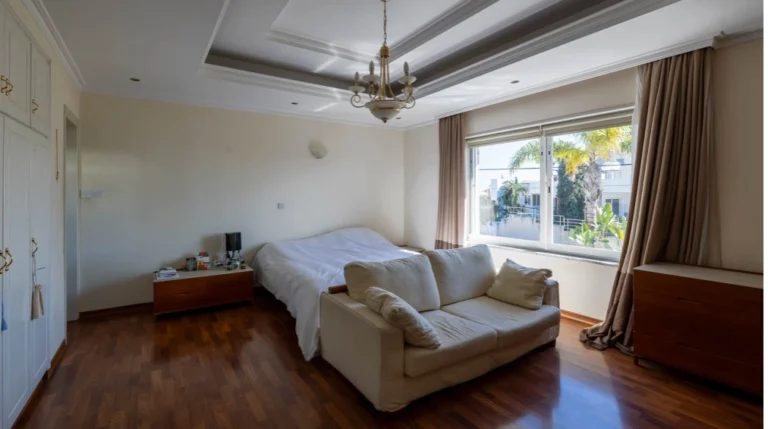 6+ Bedroom House for Sale in Limassol – Kapsalos