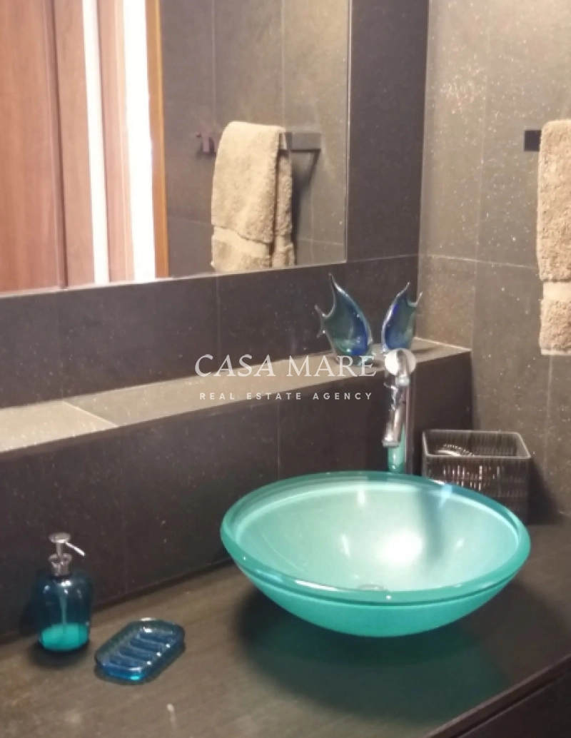 4 Bedroom Apartment for Rent