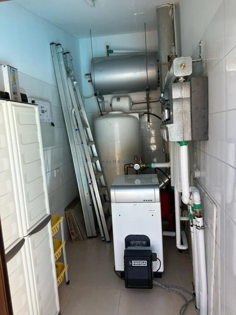 5 Bedroom House for Sale in Faneromeni, Larnaca District