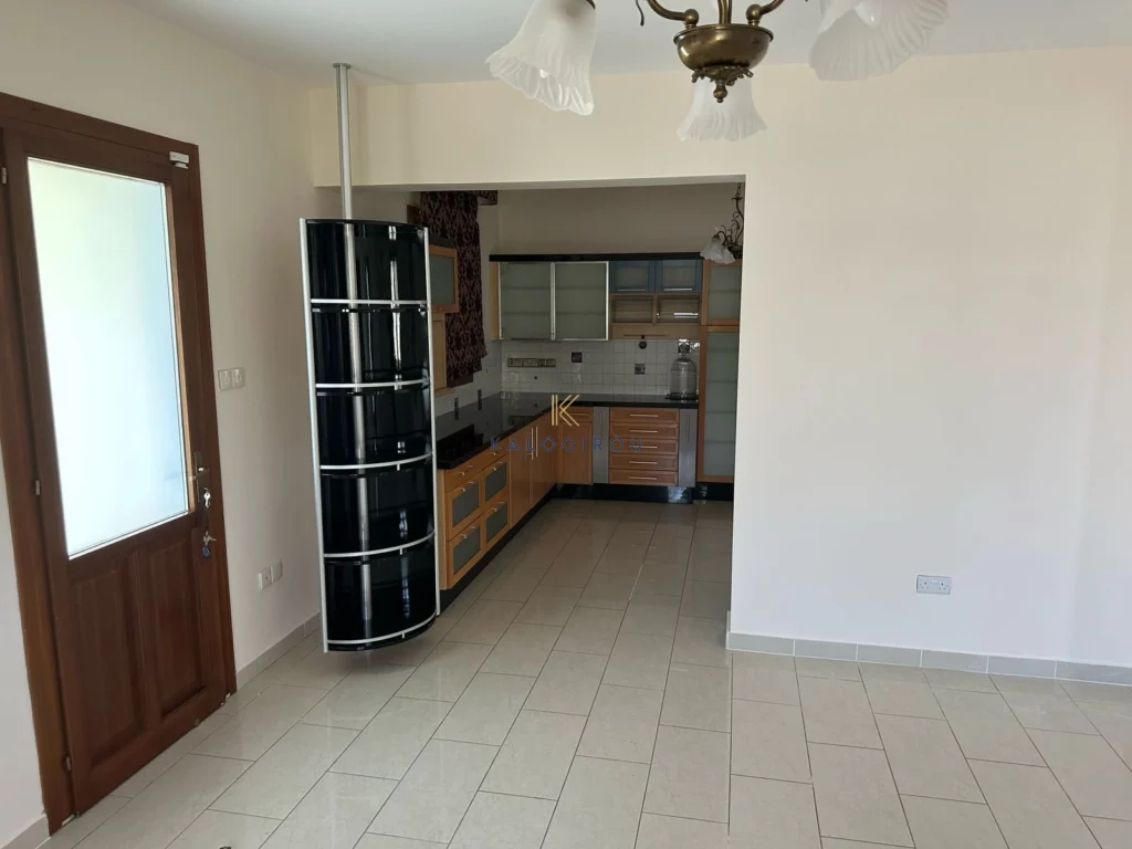 5 Bedroom House for Sale in Faneromeni, Larnaca District