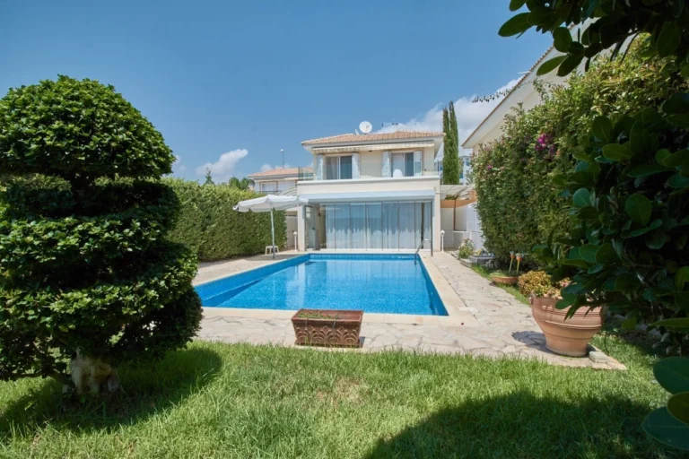 3 Bedroom House for Sale in Coral Bay, Paphos District