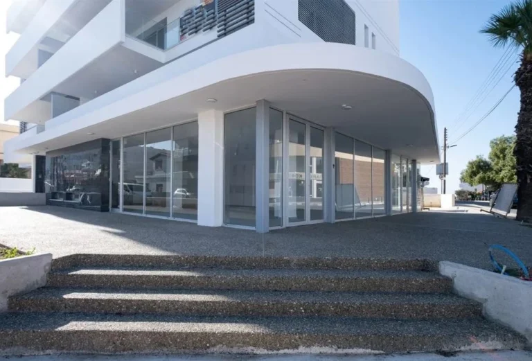169m² Commercial for Sale in Strovolos, Nicosia District