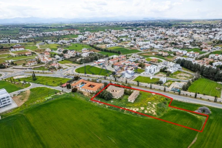 7,428m² Plot for Sale in Lakatamia, Nicosia District