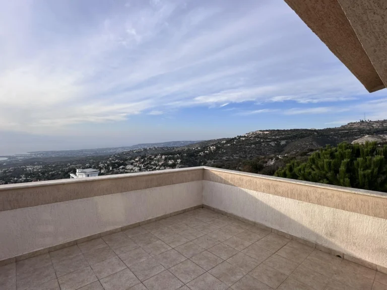 5 Bedroom House for Sale in Tala, Paphos District