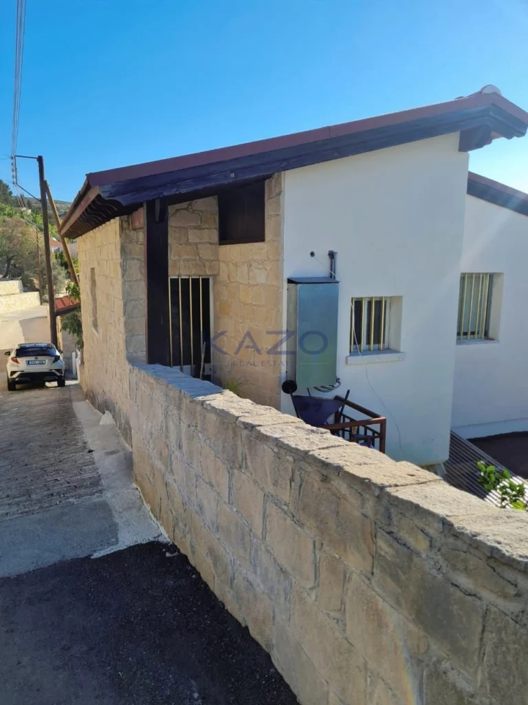 4 Bedroom House for Sale in Vasa Koilaniou, Limassol District