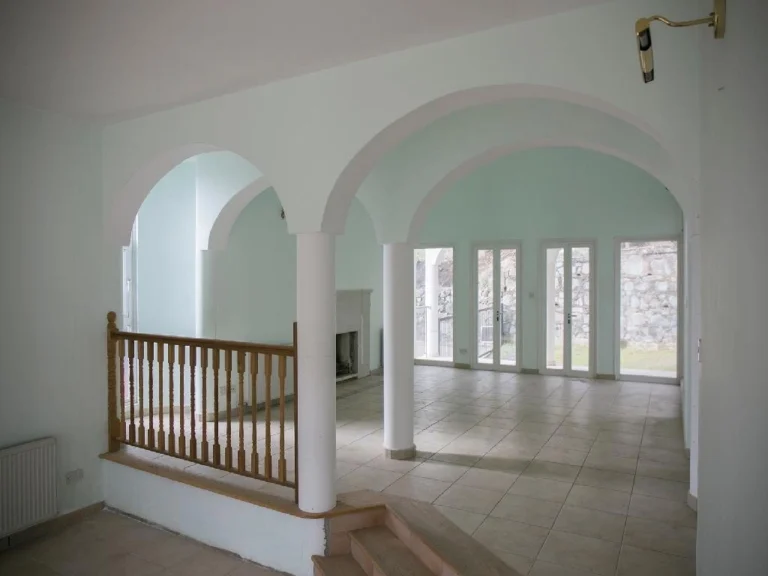500m² Building for Sale in Palaichori Oreinis, Nicosia District