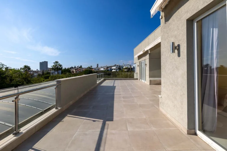 5 Bedroom House for Sale in Pyrgos Lemesou, Limassol District