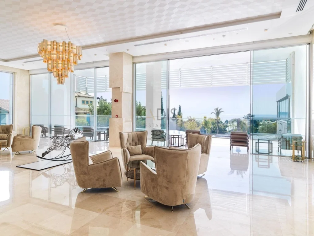 4 Bedroom Apartment for Sale in Parekklisia, Limassol District