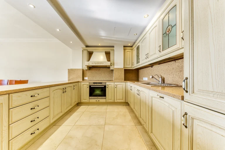 3 Bedroom Apartment for Rent in Limassol District