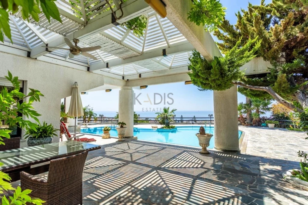5 Bedroom House for Rent in Agios Tychonas, Limassol District