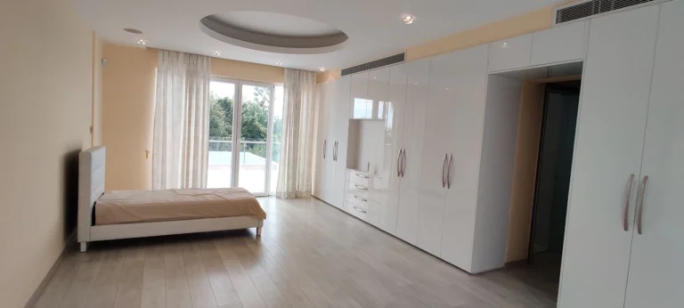 5 Bedroom House for Sale in Pyrgos Lemesou, Limassol District
