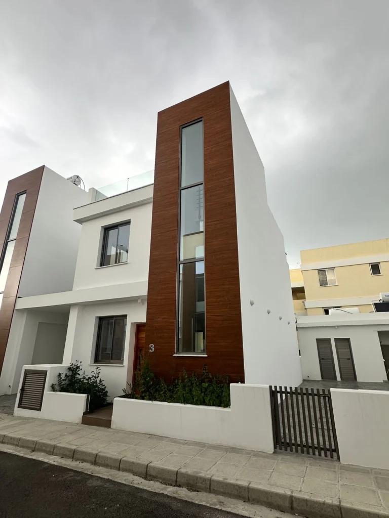 2 Bedroom House for Sale in Livadia Larnakas, Larnaca District