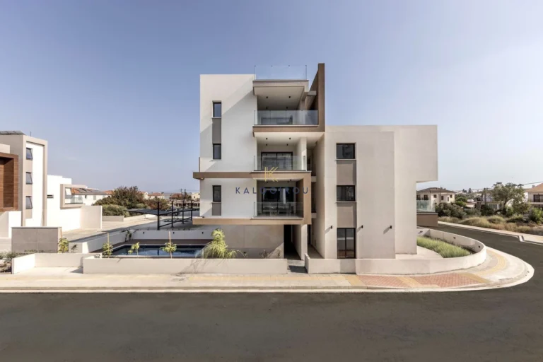2 Bedroom Apartment for Sale in Livadia Larnakas, Larnaca District