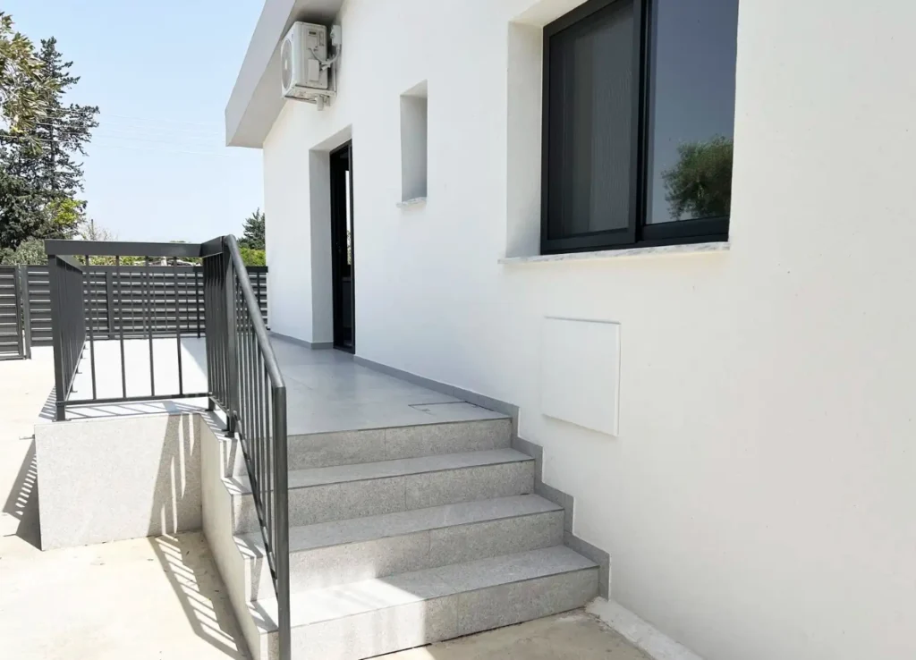 Building for Sale in Limassol – Zakaki