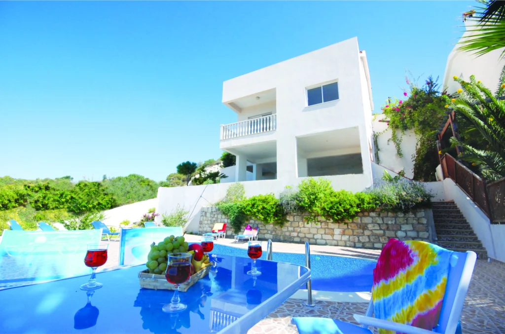 5 Bedroom House for Sale in Tala, Paphos District