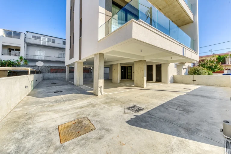 2 Bedroom Apartment for Rent in Potamos Germasogeias, Limassol District