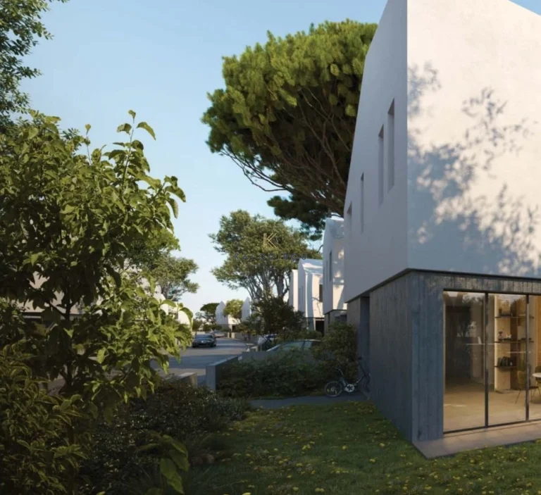 4 Bedroom House for Sale in Oroklini, Larnaca District