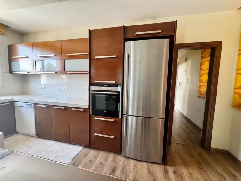 4 Bedroom Apartment for Rent in Limassol – Petrou kai Pavlou