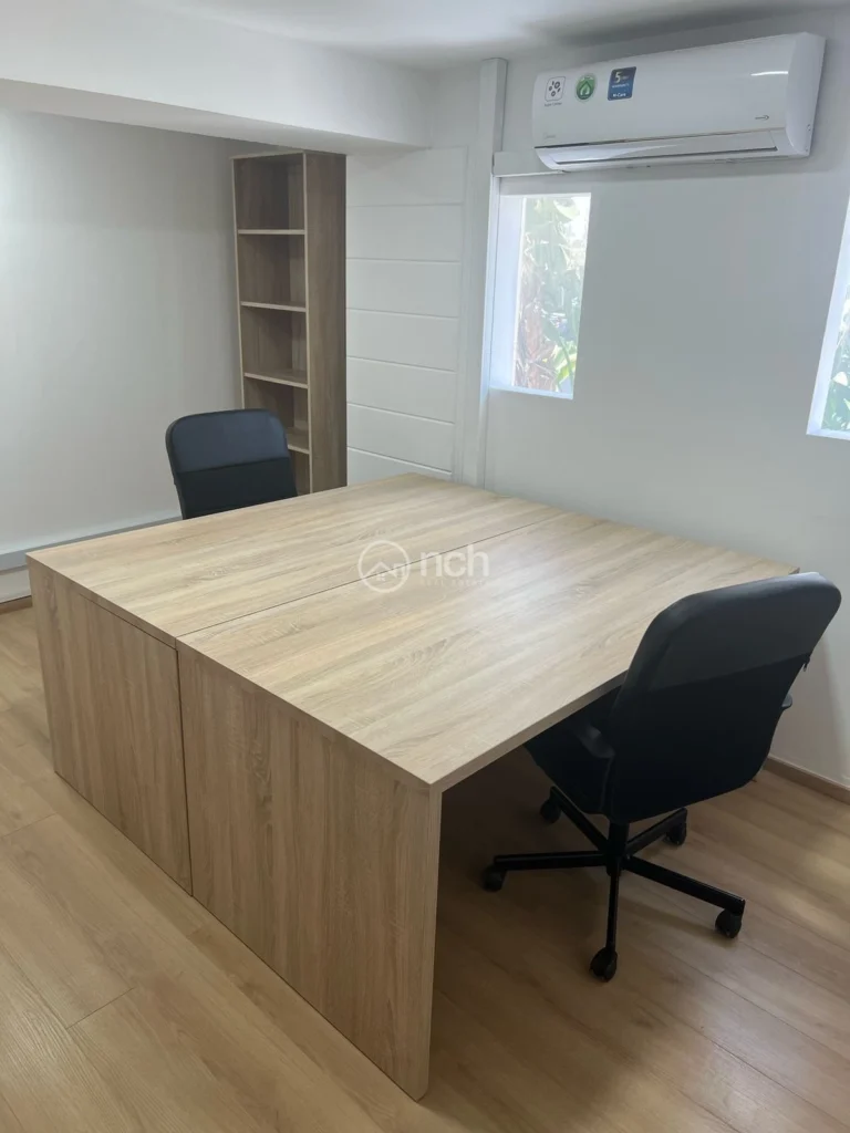 220m² Office for Rent