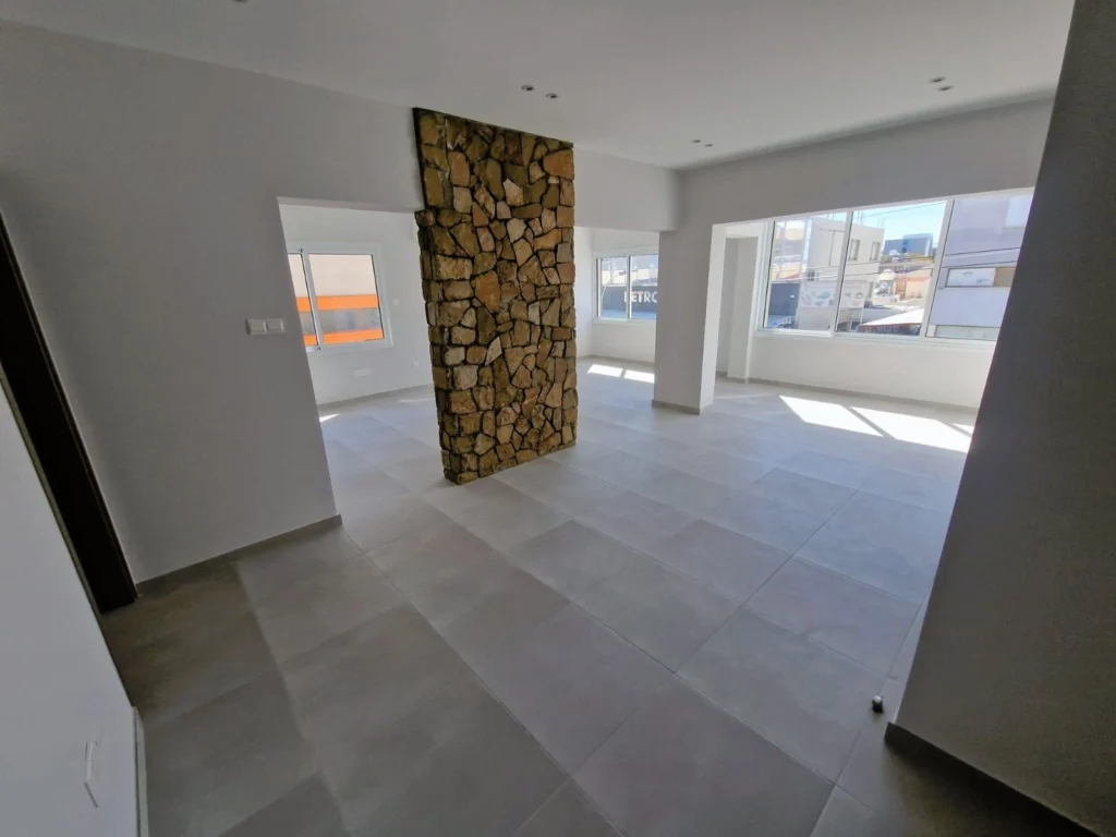 260m² Building for Rent in Limassol District