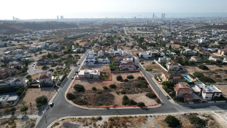 5 Bedroom House for Sale in Limassol – Agios Athanasios