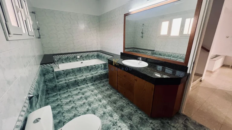 5 Bedroom House for Rent in Faneromeni, Larnaca District