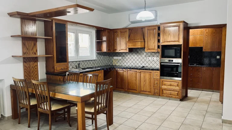 5 Bedroom House for Rent in Faneromeni, Larnaca District