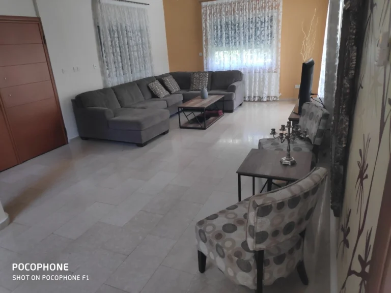 3 Bedroom House for Rent in Agios Tychonas, Limassol District
