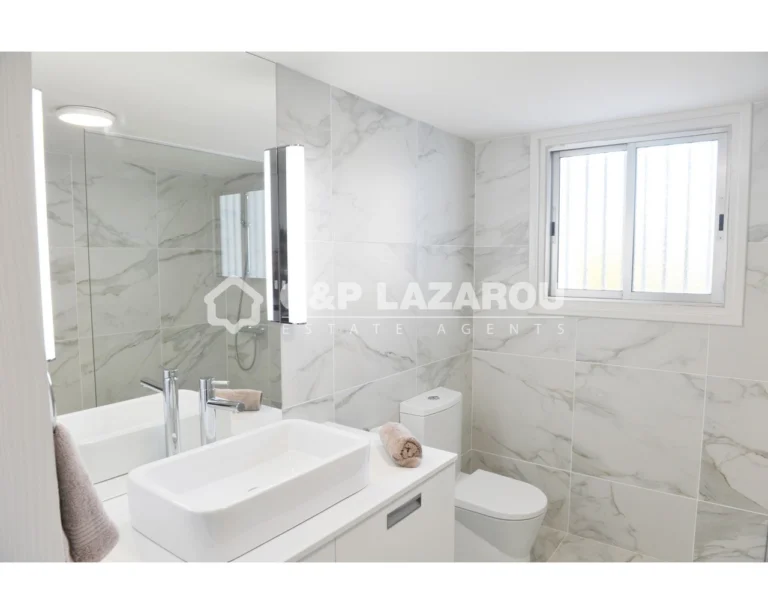 3 Bedroom Apartment for Rent in Agioi Omologites, Nicosia District