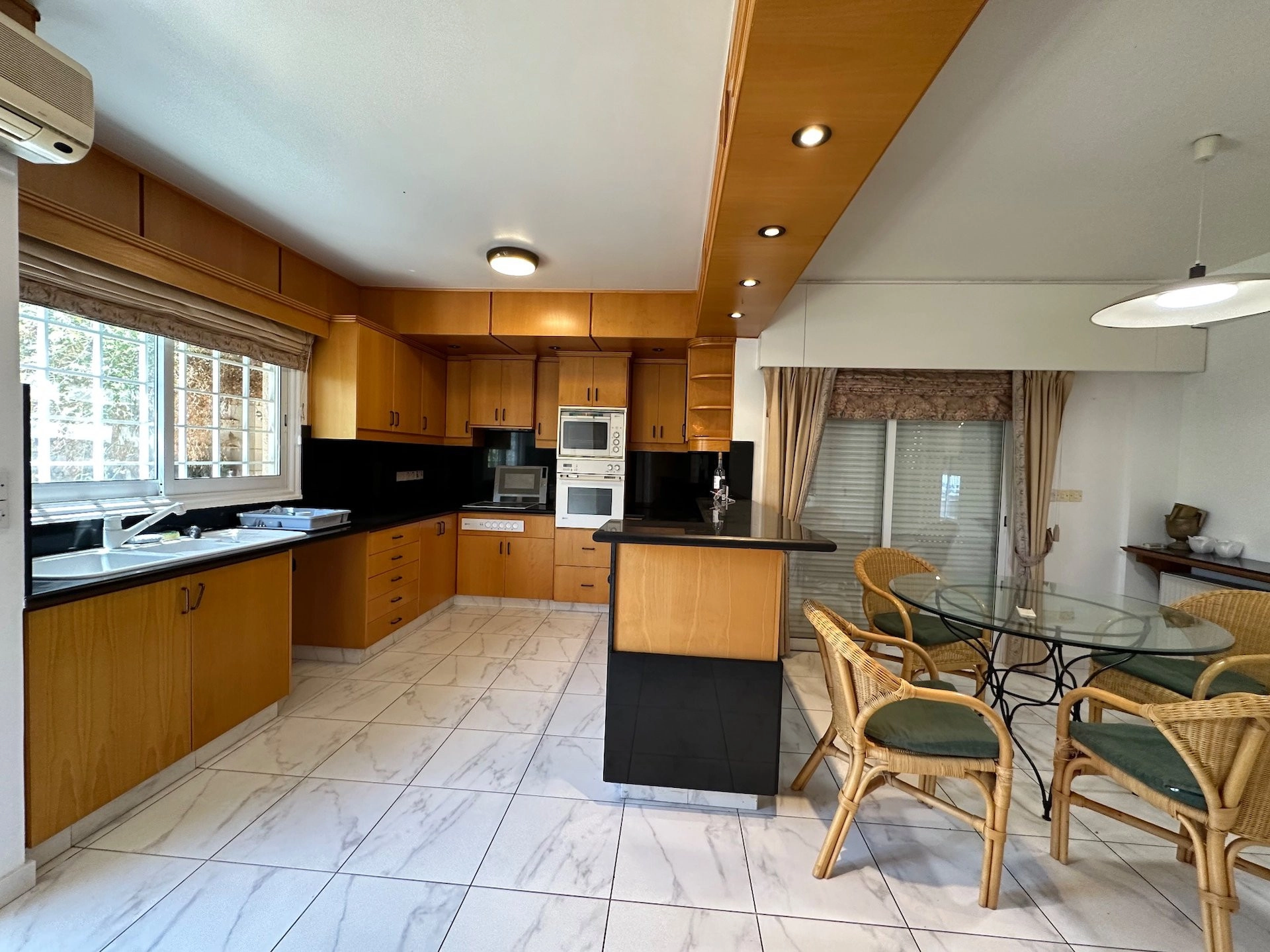 360m² Building for Rent in Limassol – Agios Nektarios