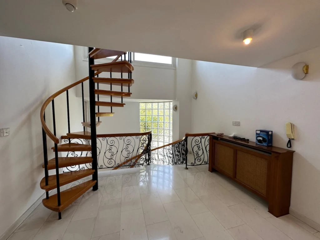360m² Building for Rent in Limassol – Agios Nektarios