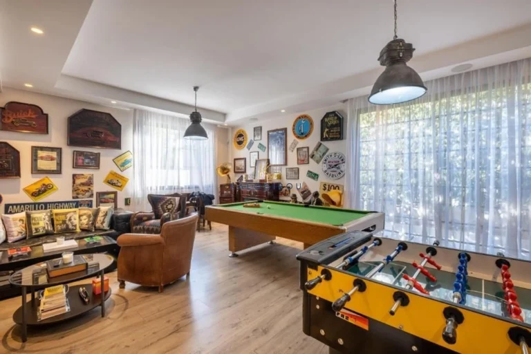 746m² House for Sale in Engomi, Nicosia District