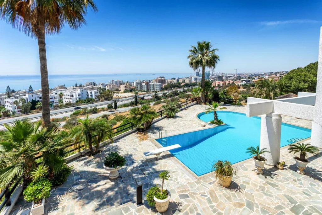 6+ Bedroom House for Sale in Agios Tychonas, Limassol District