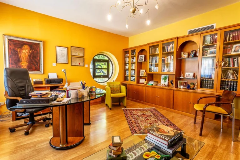 6+ Bedroom House for Rent in Agios Tychonas, Limassol District