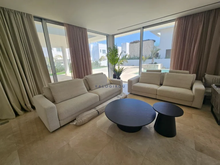 4 Bedroom House for Rent in Pervolia Larnacas