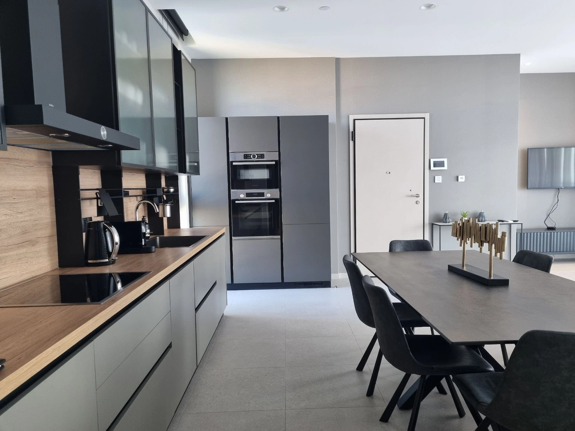 3 Bedroom Apartment for Rent in Potamos Germasogeias, Limassol District