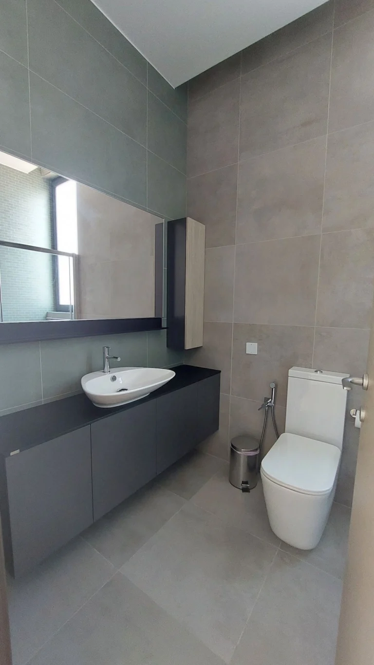 3 Bedroom Apartment for Rent in Potamos Germasogeias, Limassol District