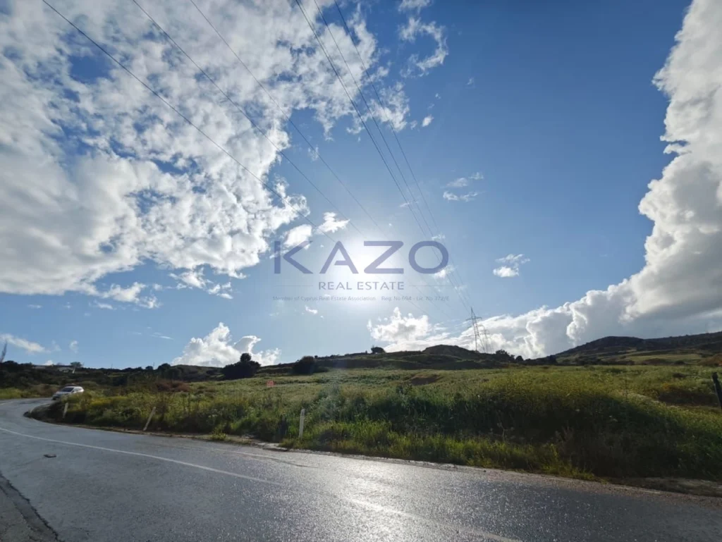 5,426m² Plot for Sale in Parekklisia, Limassol District