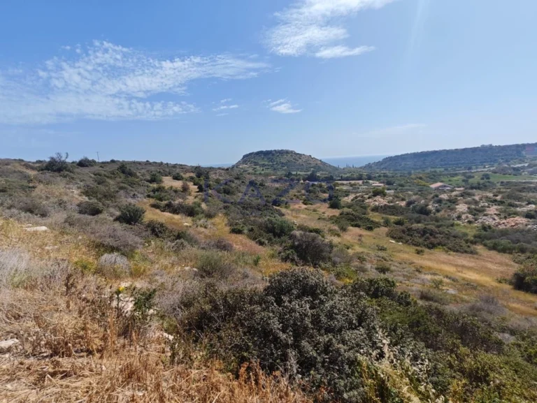 3,775m² Plot for Sale in Agios Tychonas, Limassol District
