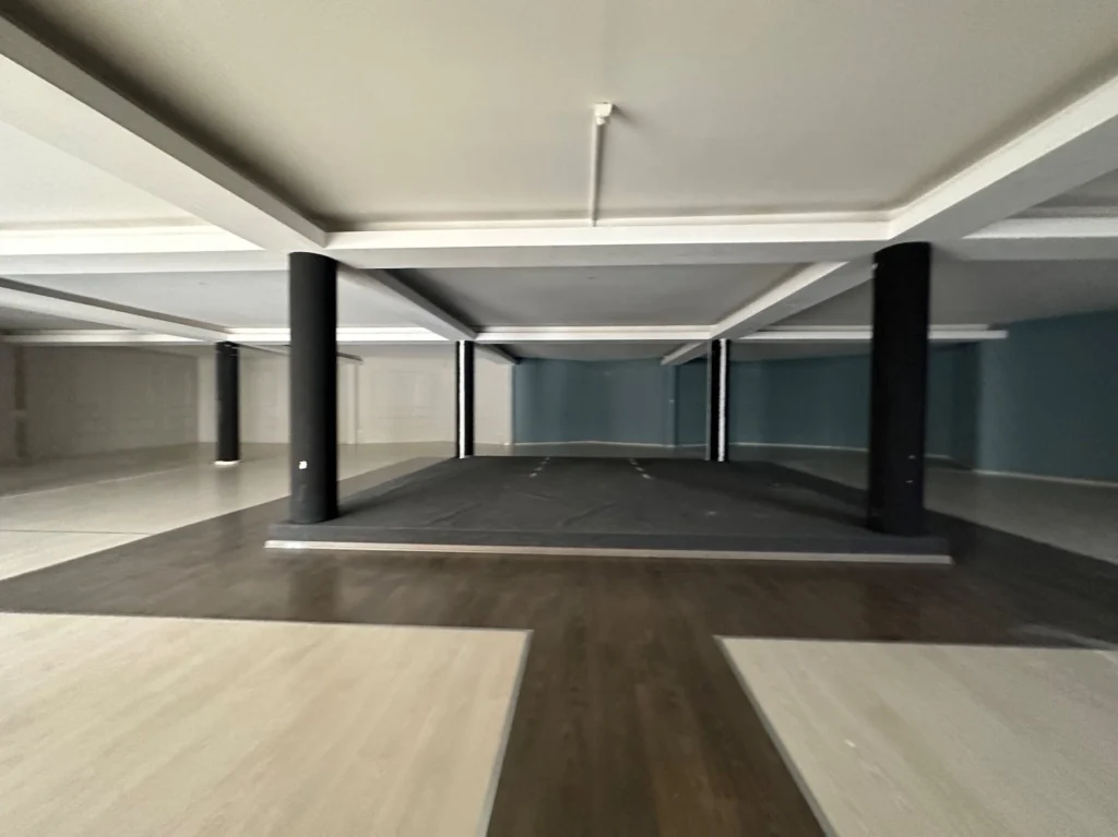 600m² Commercial for Rent in Kato Polemidia, Limassol District