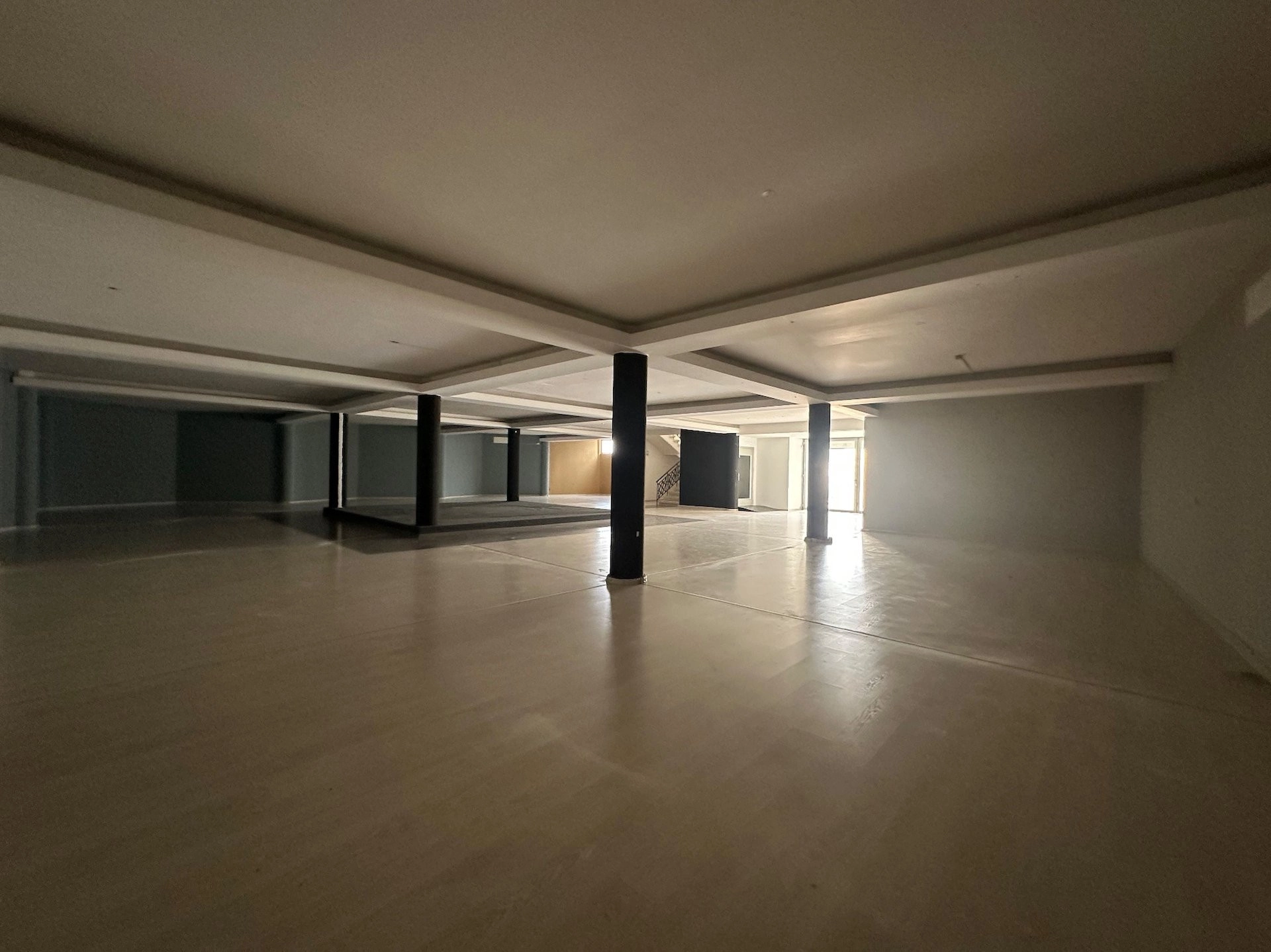 600m² Commercial for Rent in Kato Polemidia, Limassol District