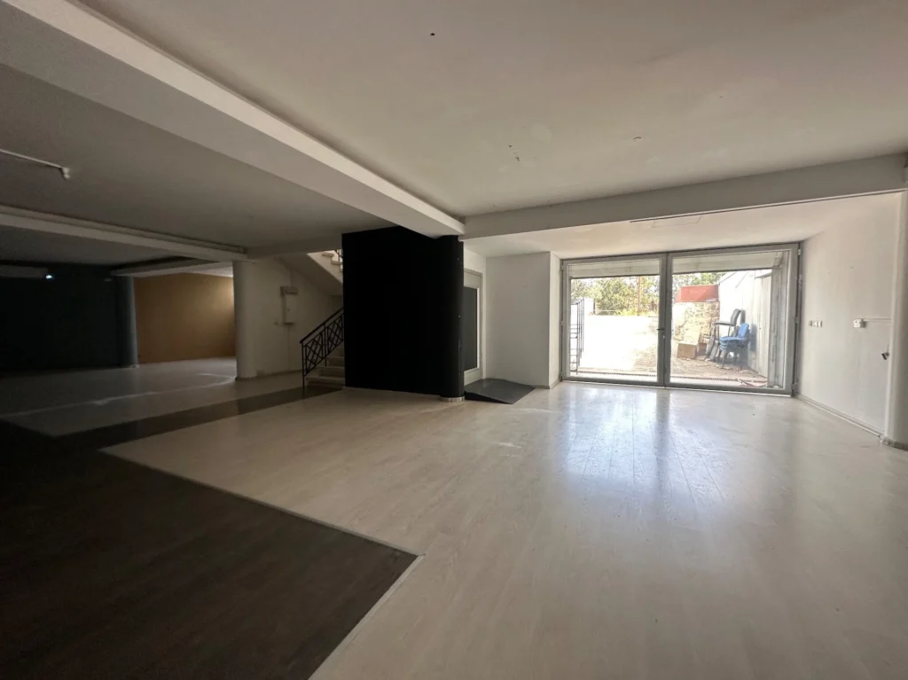 600m² Commercial for Rent in Kato Polemidia, Limassol District