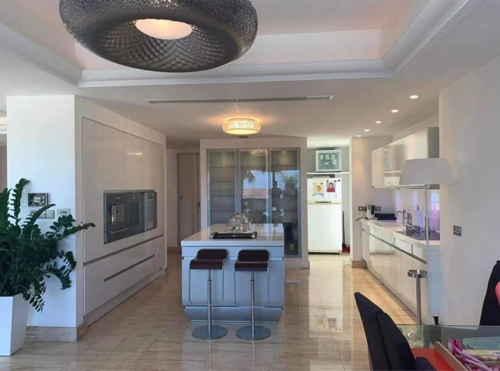 5 Bedroom House for Sale in Agios Tychonas, Limassol District