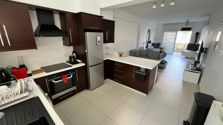 2 Bedroom Apartment for Rent in Kissonerga, Paphos District